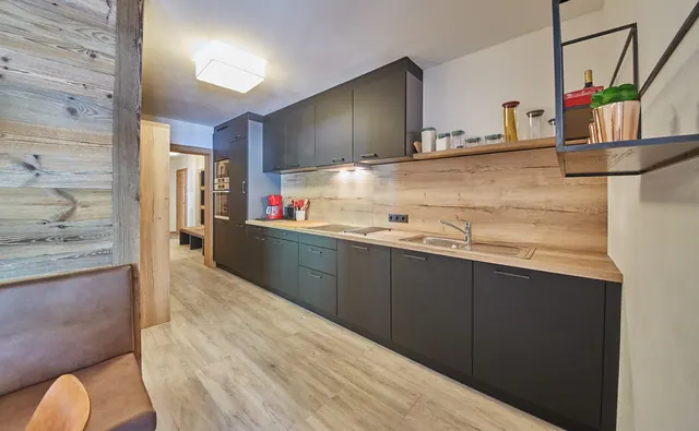 Apartment Peak 12 – 9